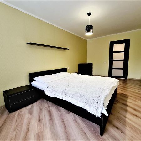 90-Avenue Apartments Chernivtsi Bagian luar foto